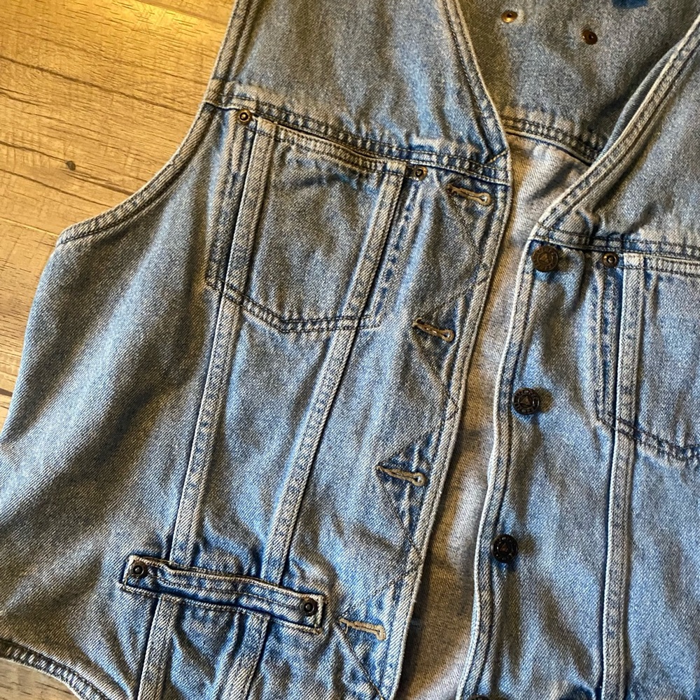 SOLD - Picture 2 of 4